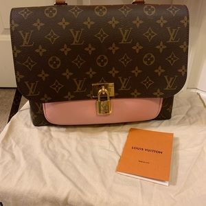 Barely used Louis Vuitton crossbody bag